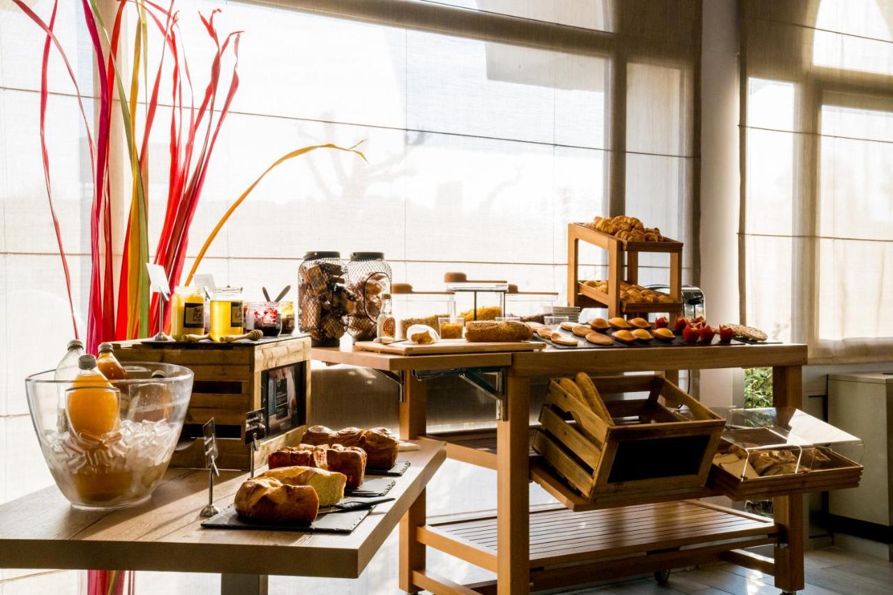 Mercure Vienne Sud Шанас Екстериор снимка